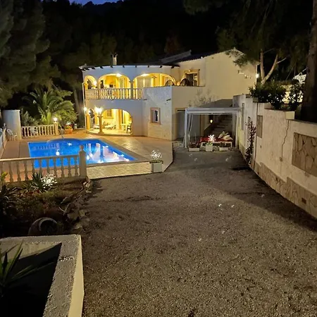 Nalea Villa *
